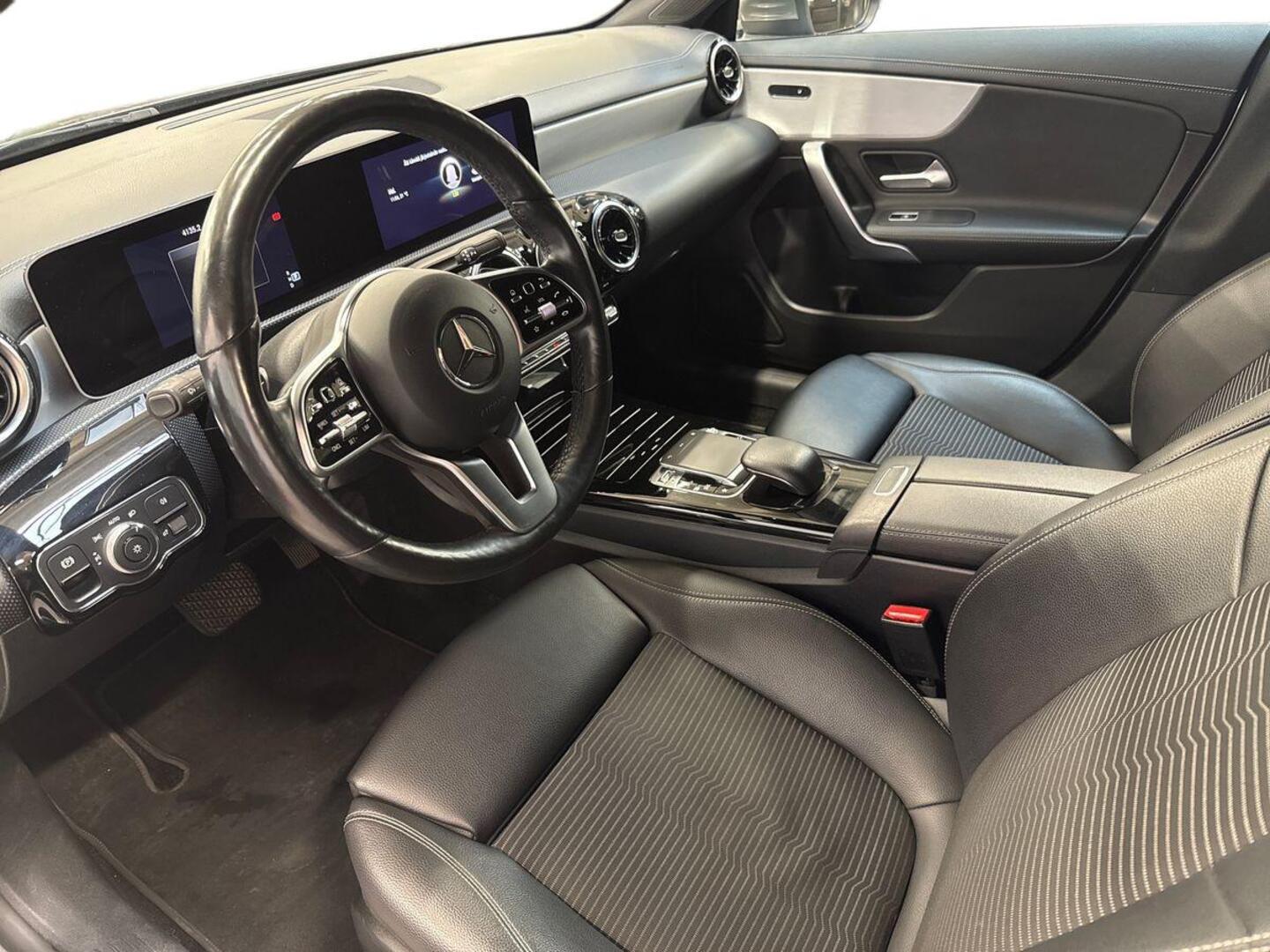 MERCEDES-BENZ CLA 2019
