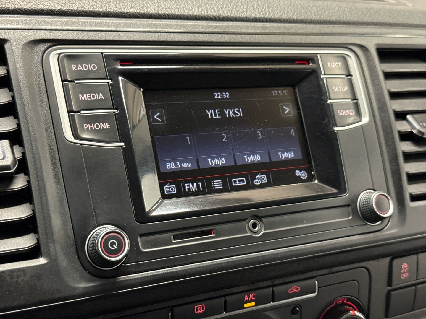 VOLKSWAGEN Transporter 2019