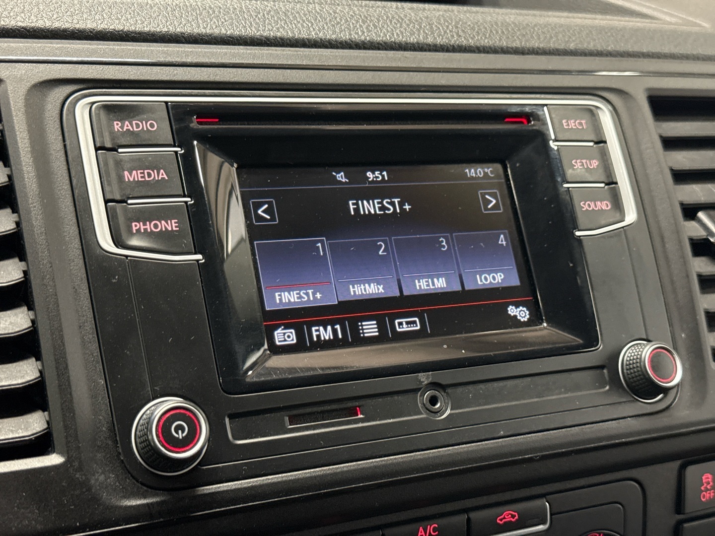 VOLKSWAGEN Transporter 2019