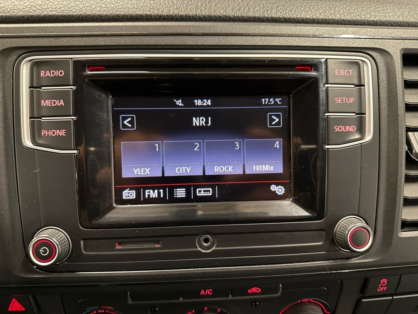 VOLKSWAGEN Transporter 2019