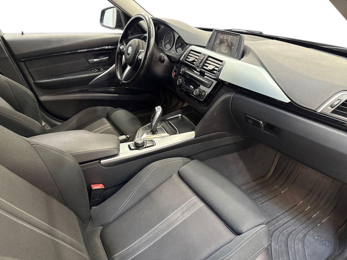 BMW 318 9