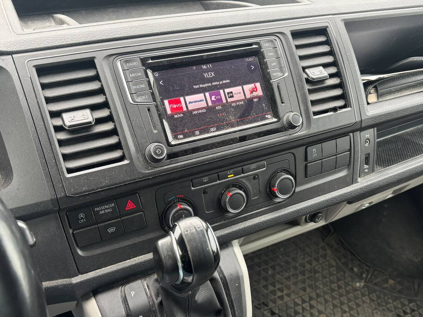 VOLKSWAGEN Transporter 2019