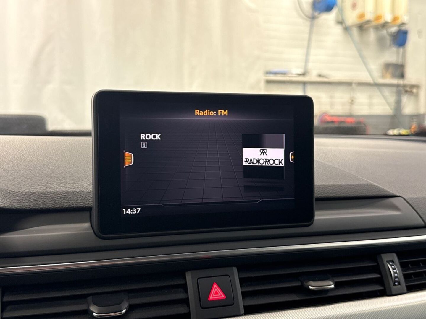 AUDI A4 2019