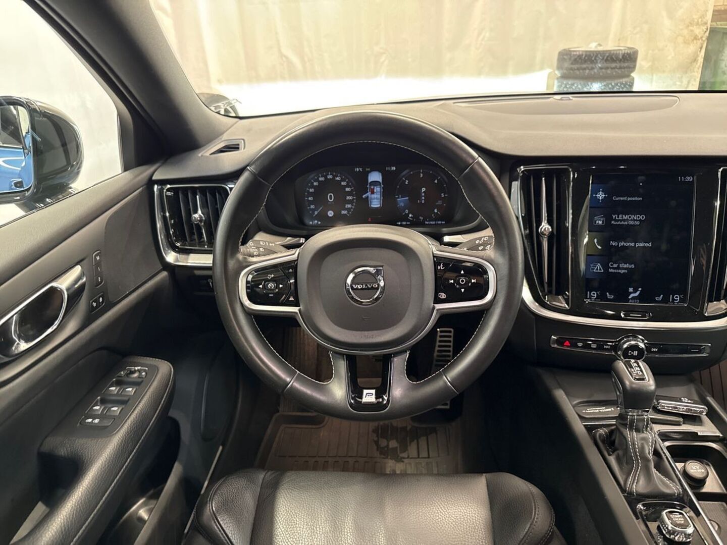 VOLVO V60 2019