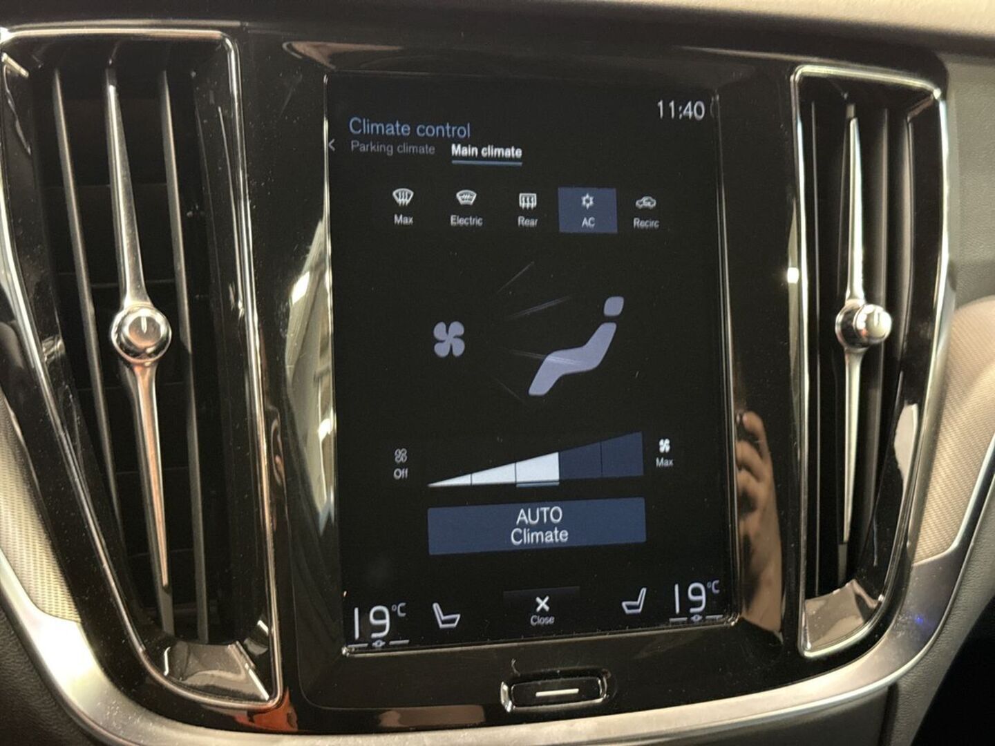 VOLVO V60 2019