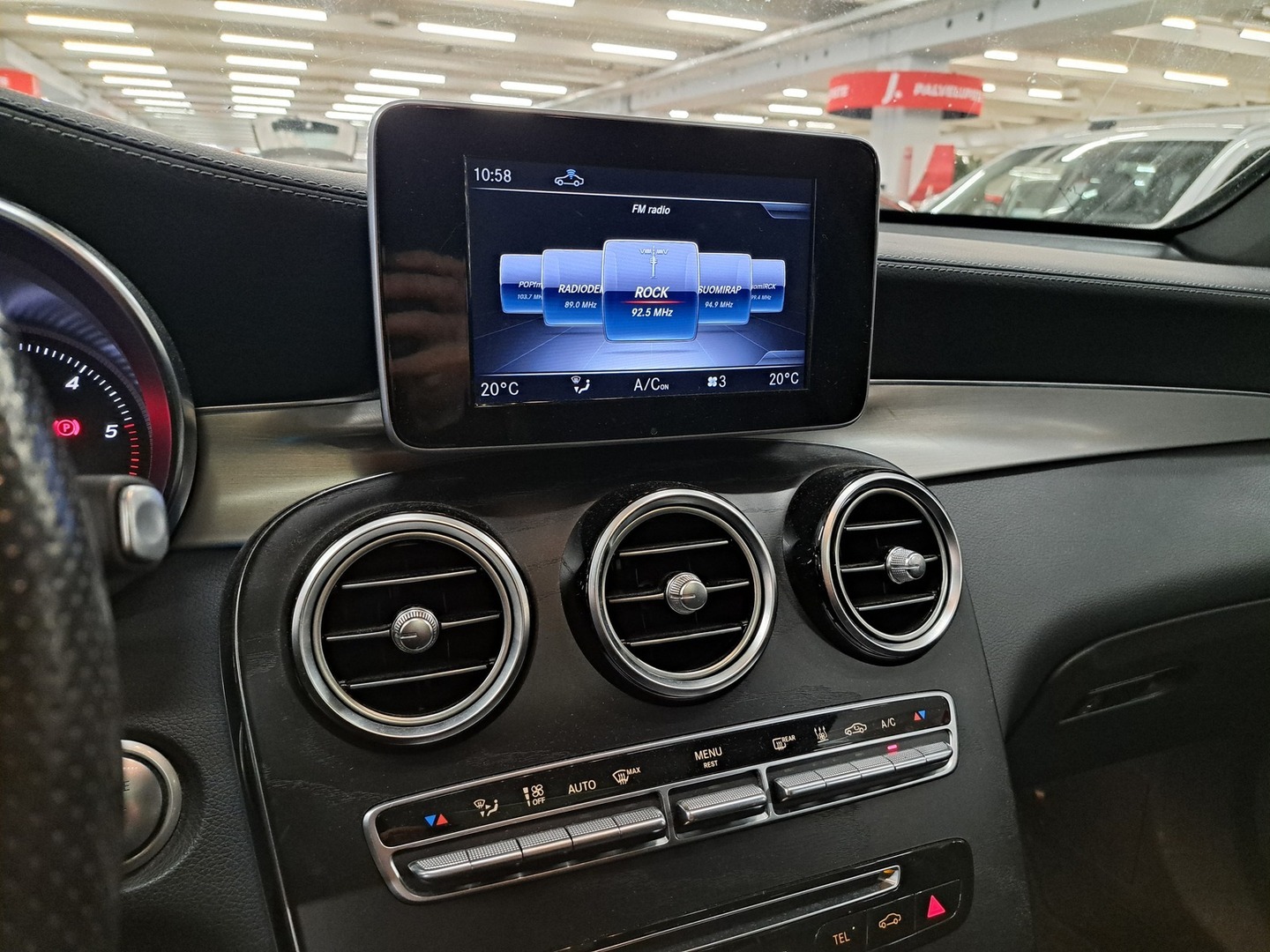 MERCEDES-BENZ GLC 2019