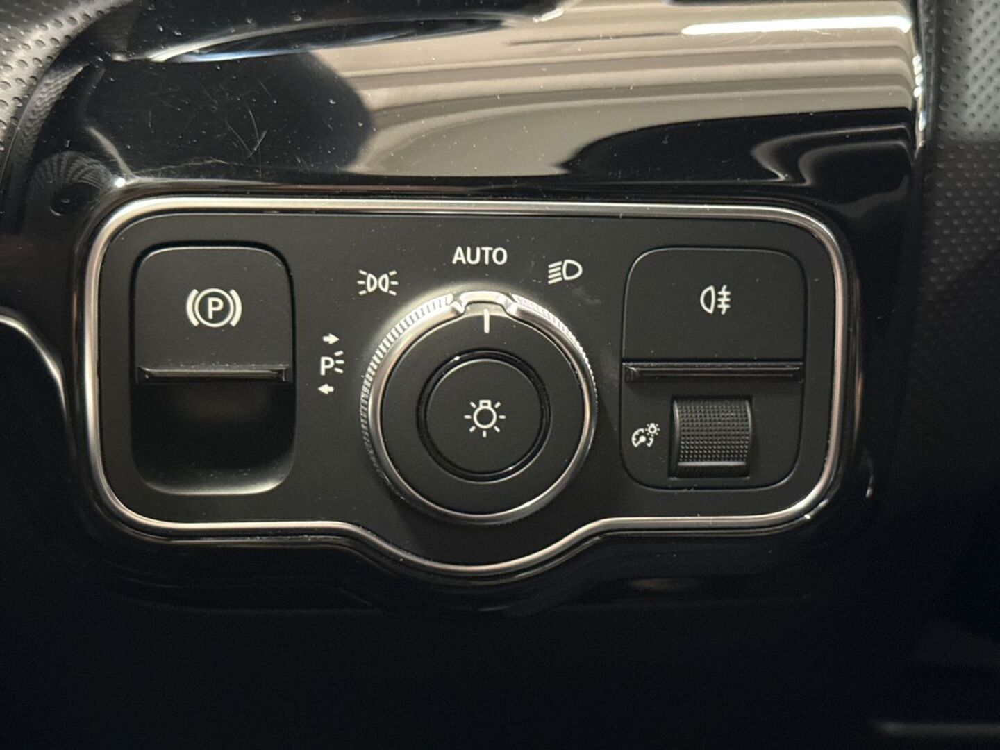 MERCEDES-BENZ CLA 2020