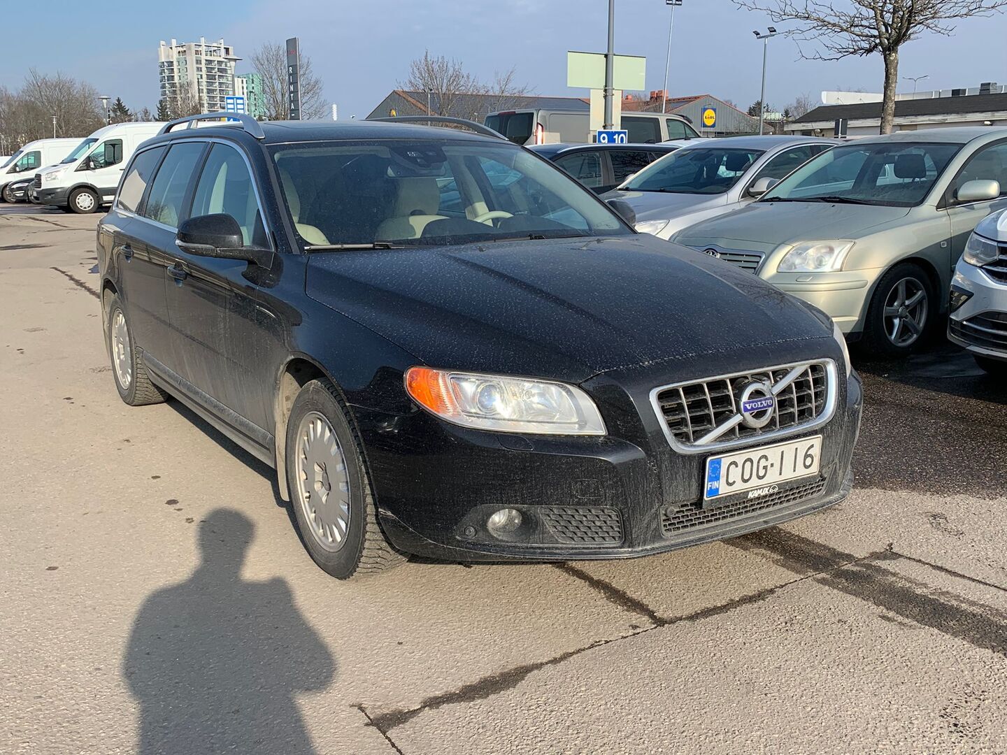 VOLVO V70 2011