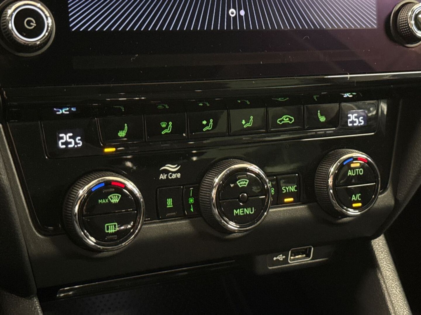 SKODA Octavia 27
