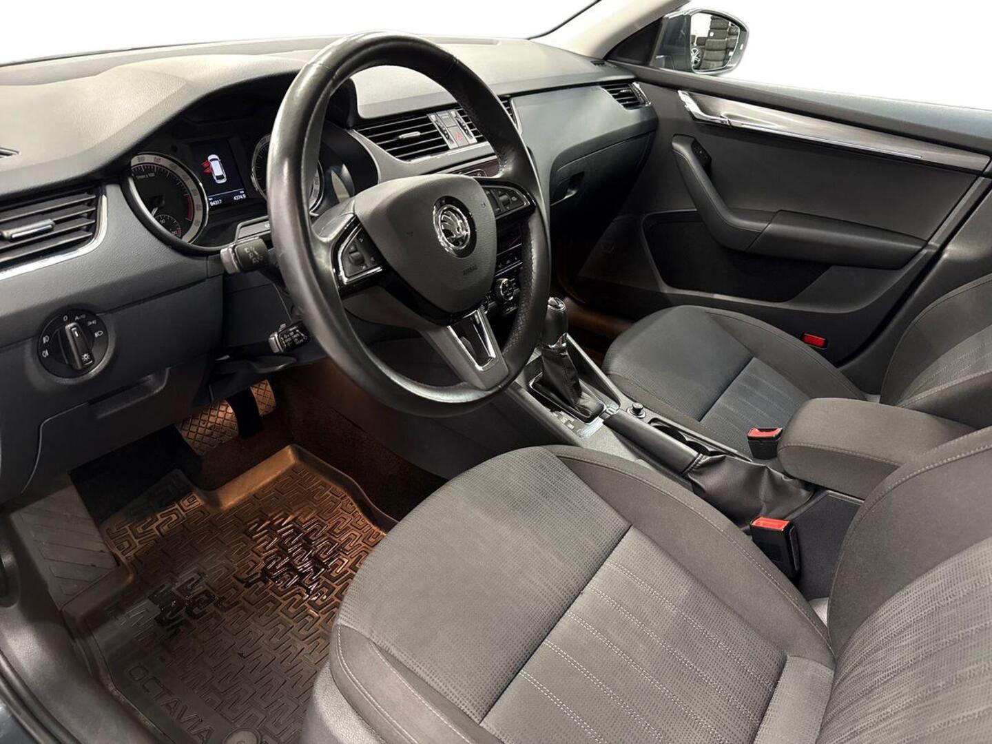 SKODA Octavia 7