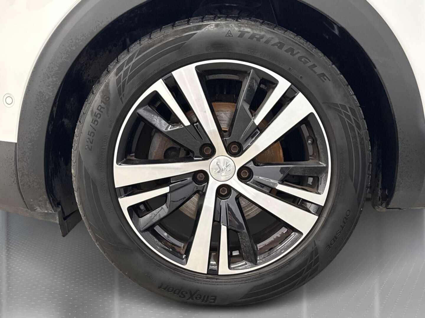 PEUGEOT 5008 2020