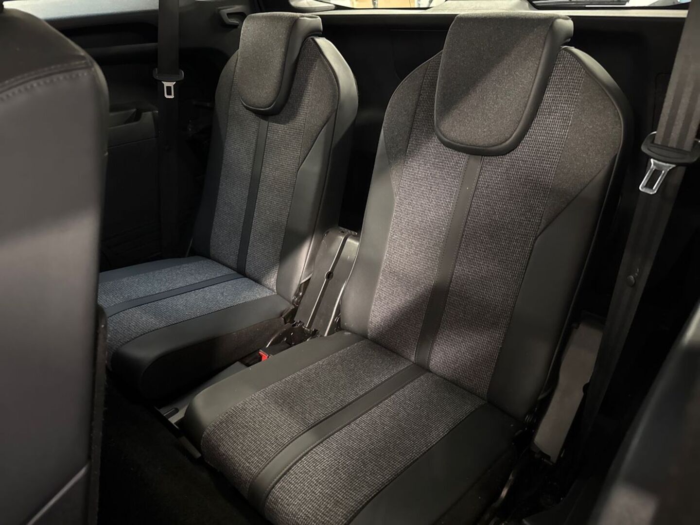 PEUGEOT 5008 2020