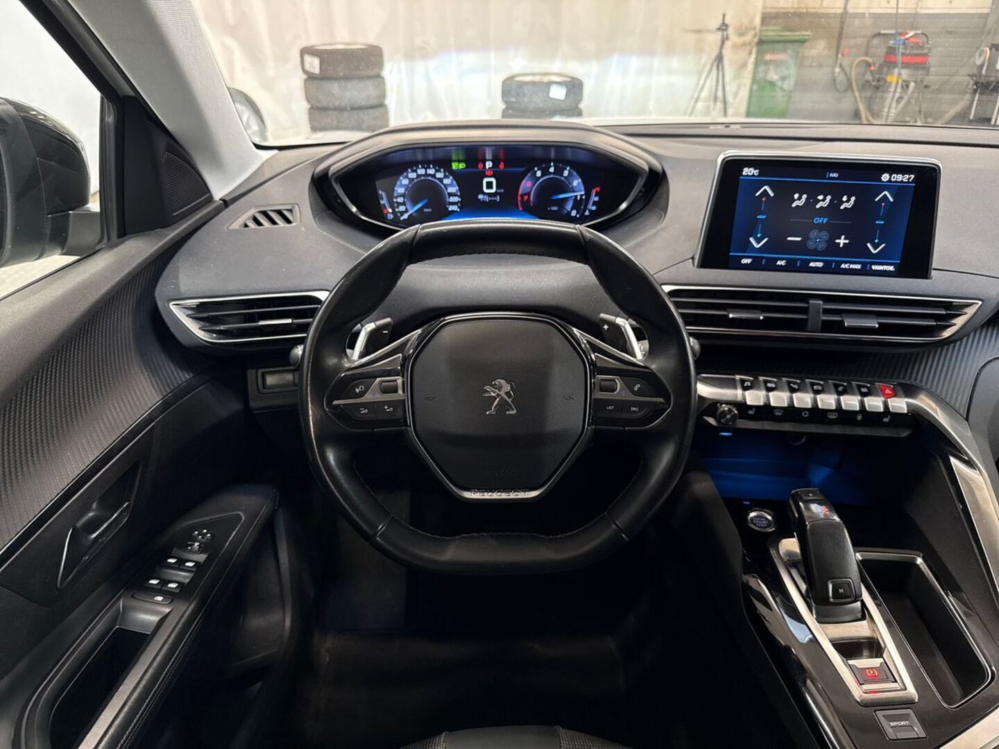 PEUGEOT 5008 2020