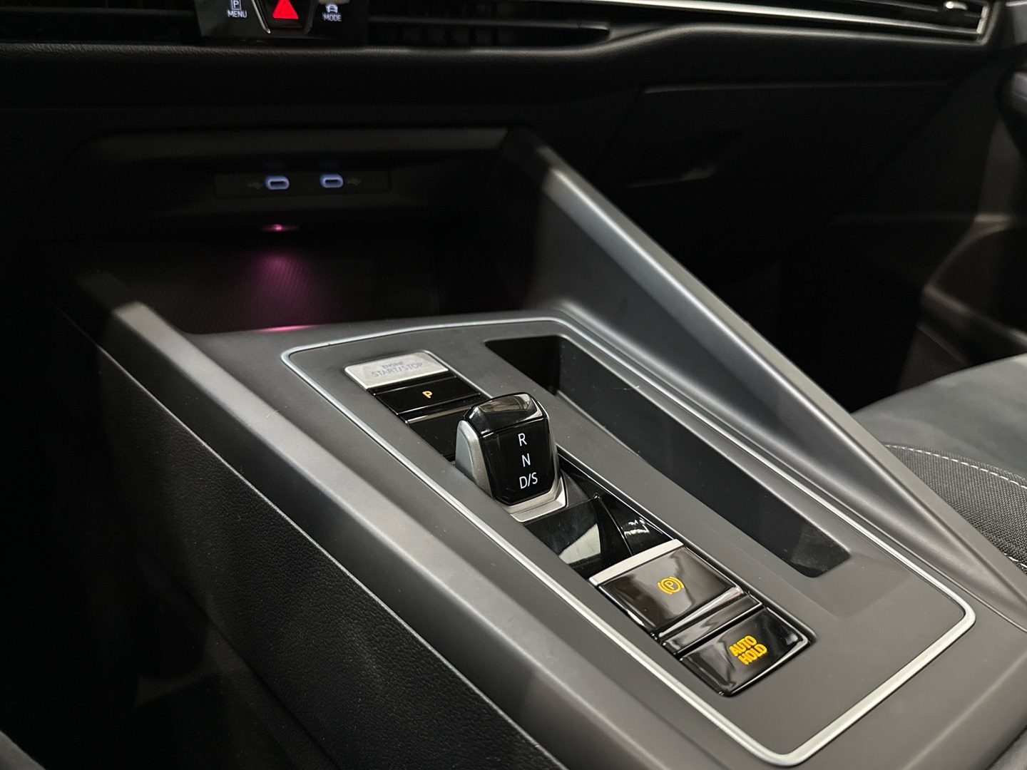 VOLKSWAGEN Golf 2020