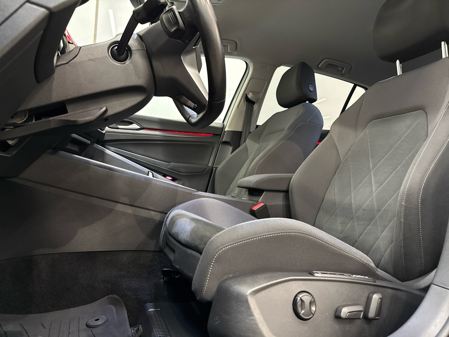 VOLKSWAGEN Golf 2020