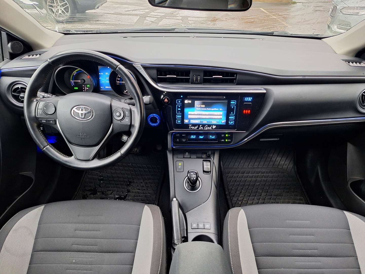 TOYOTA Auris 2017