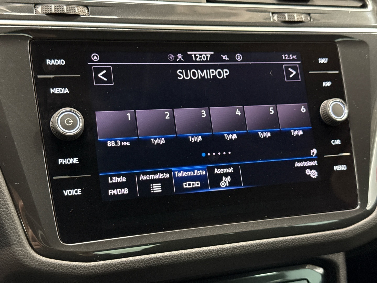 VOLKSWAGEN Tiguan 2021