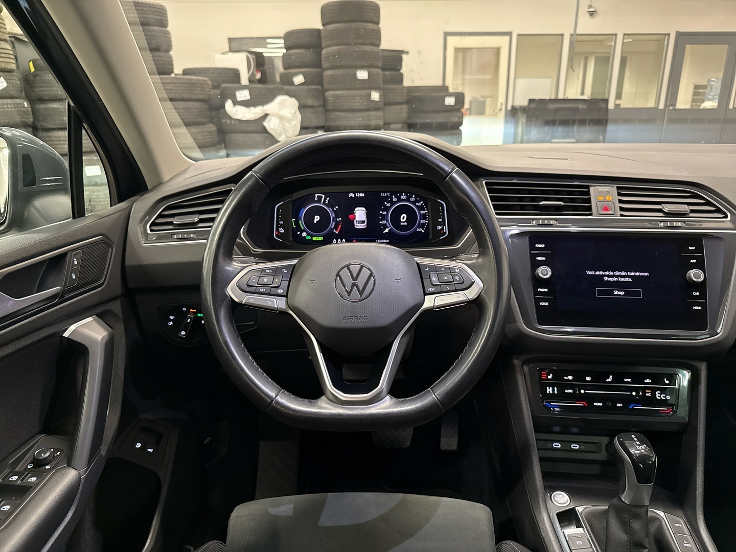 VOLKSWAGEN Tiguan 2021