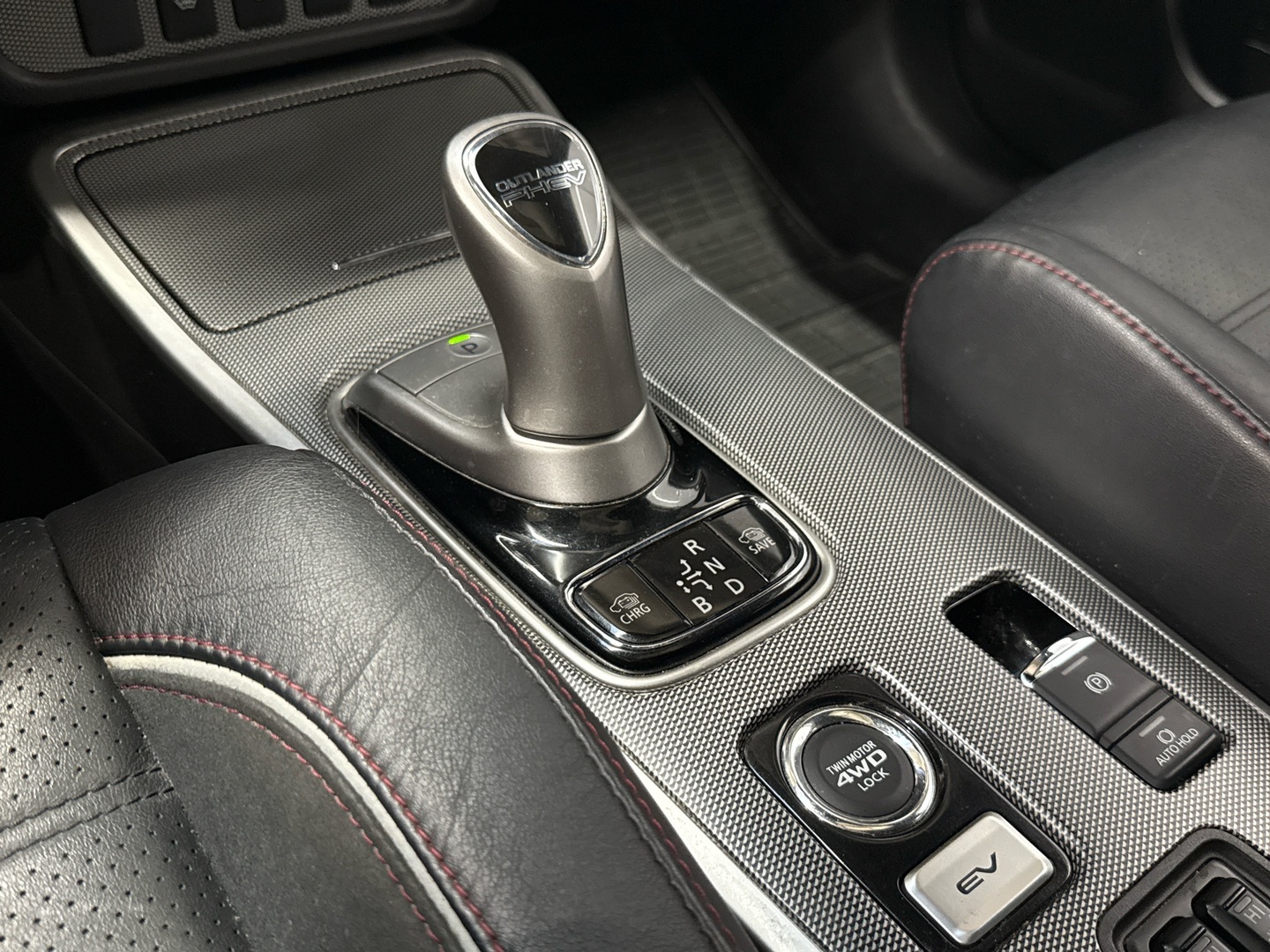 MITSUBISHI Outlander PHEV 2018