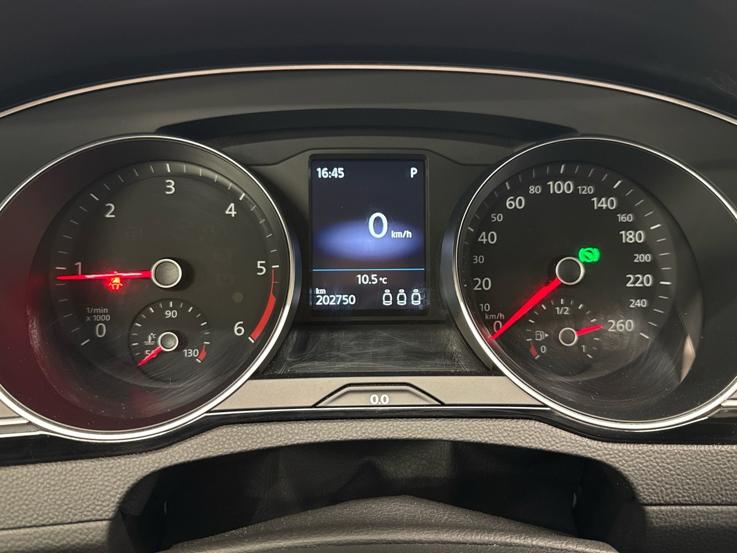 VOLKSWAGEN Passat 2022