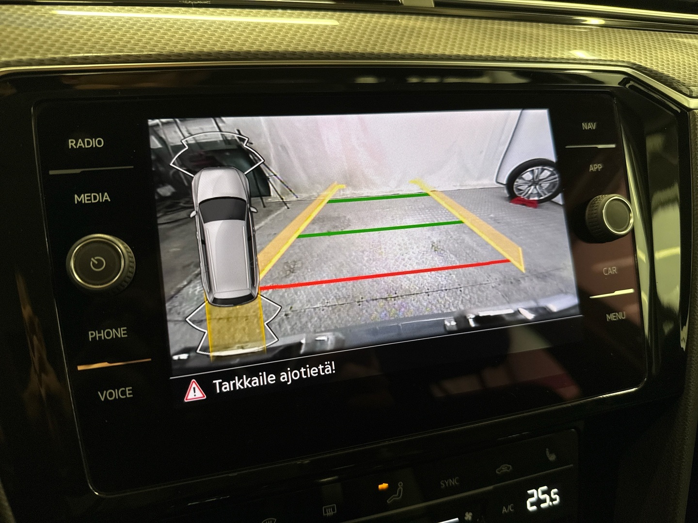 VOLKSWAGEN Passat 2022