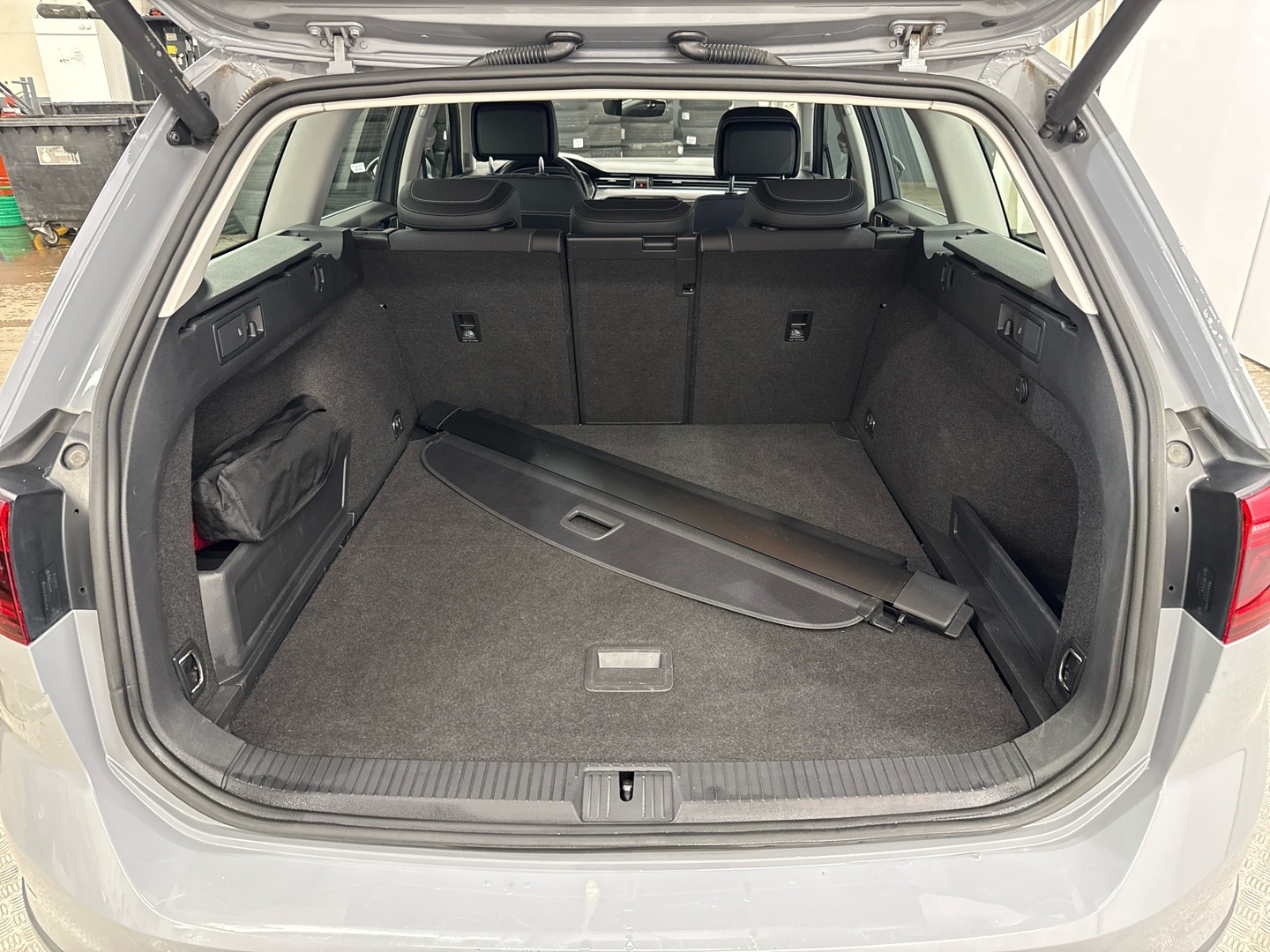 VOLKSWAGEN Passat 2022