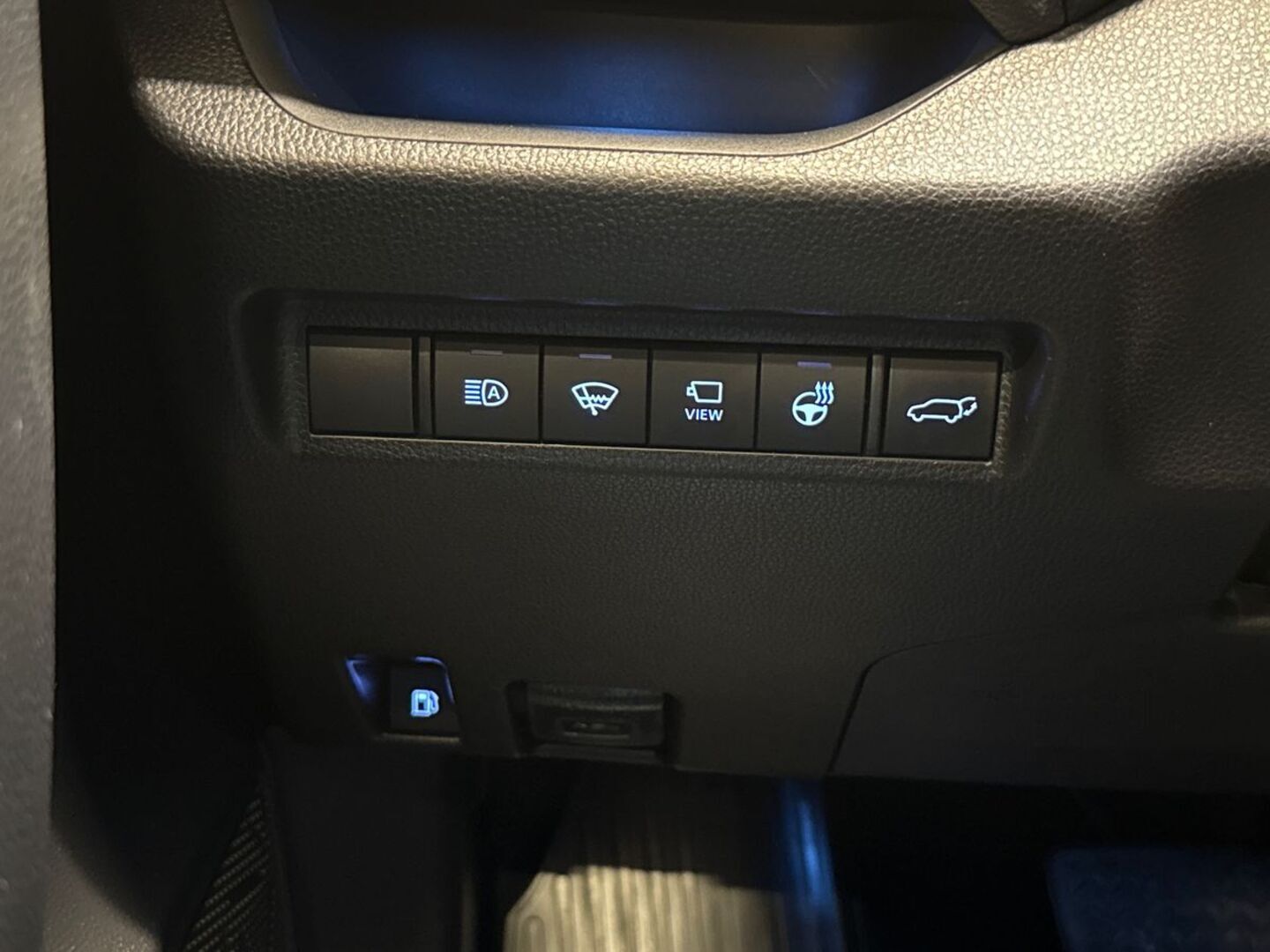 TOYOTA RAV4 21