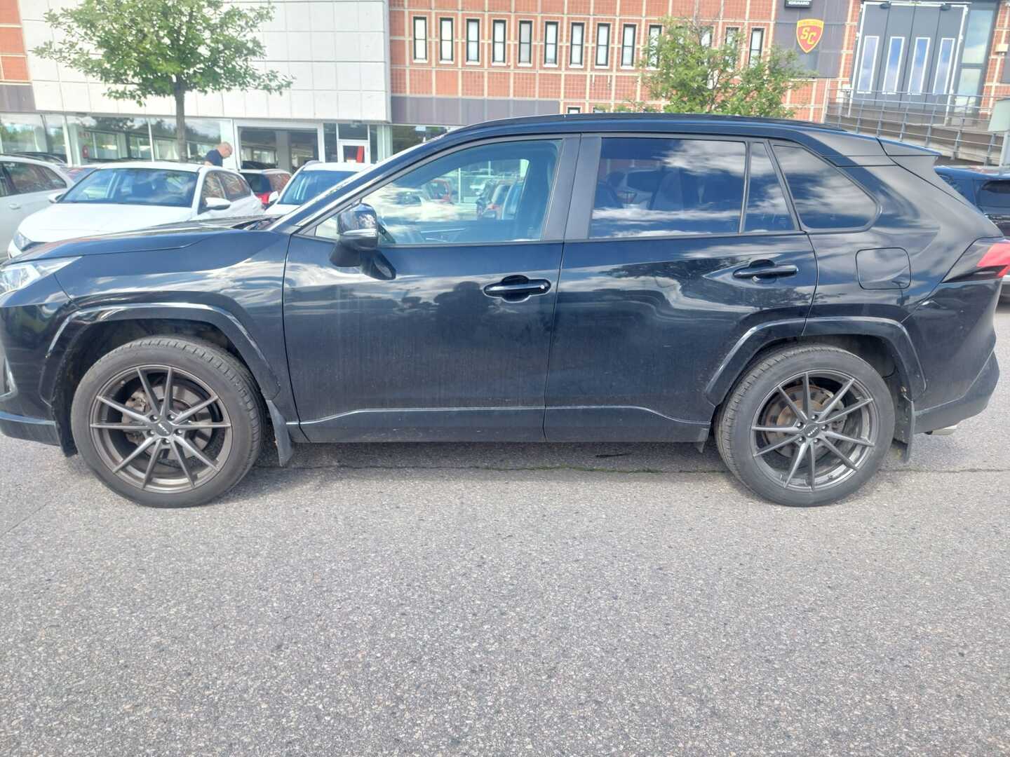 TOYOTA RAV4 2021