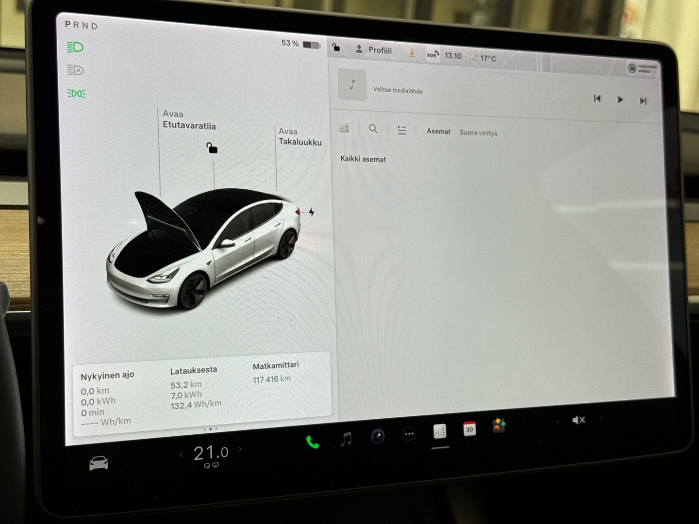 TESLA Model 3 2021
