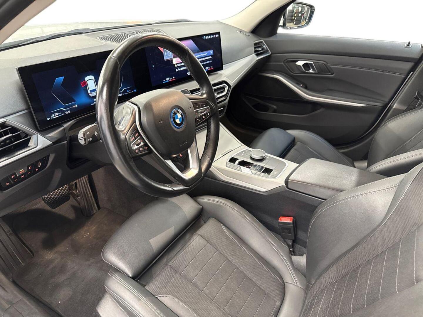 BMW 330 7