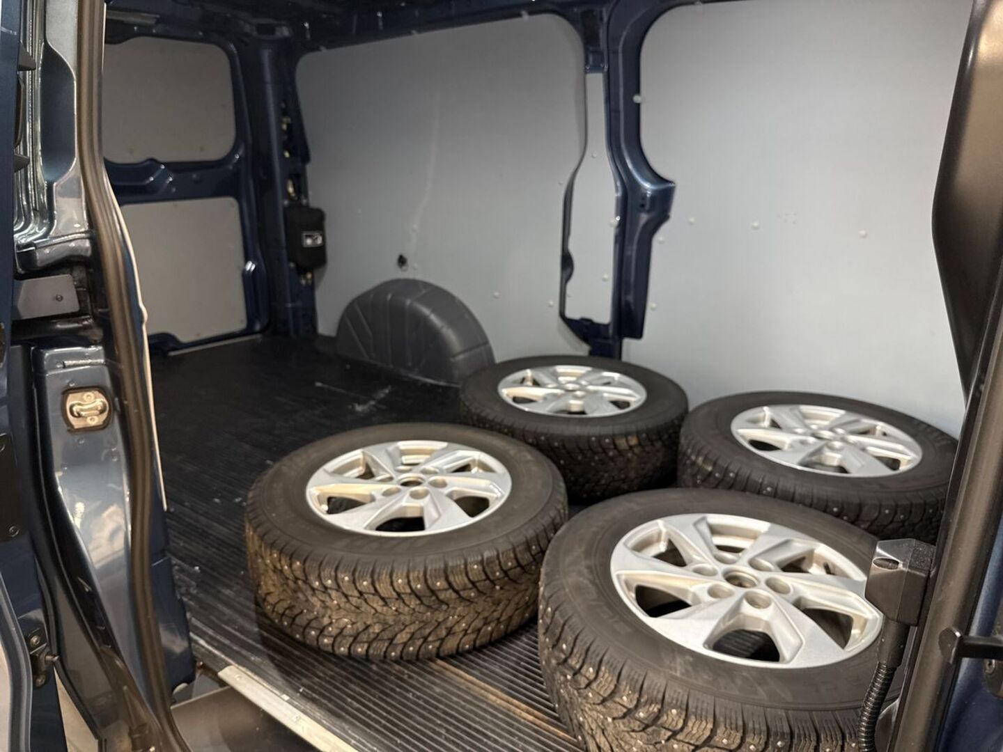 FORD Transit Custom 2024