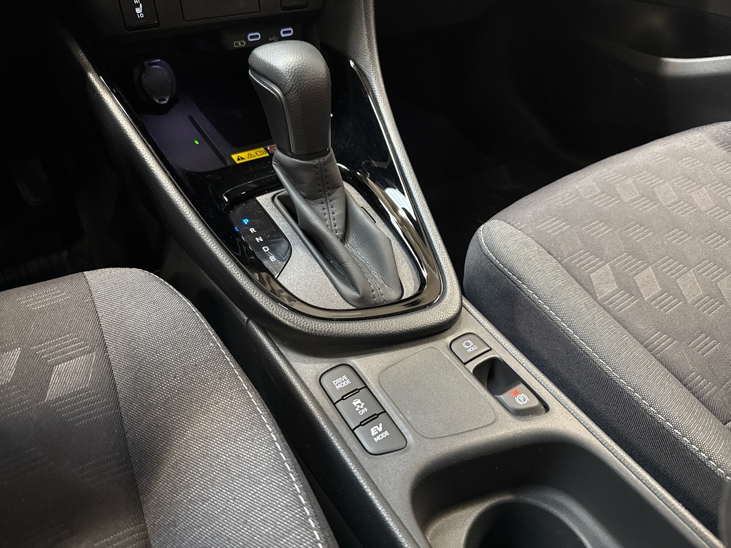 TOYOTA Yaris 2024