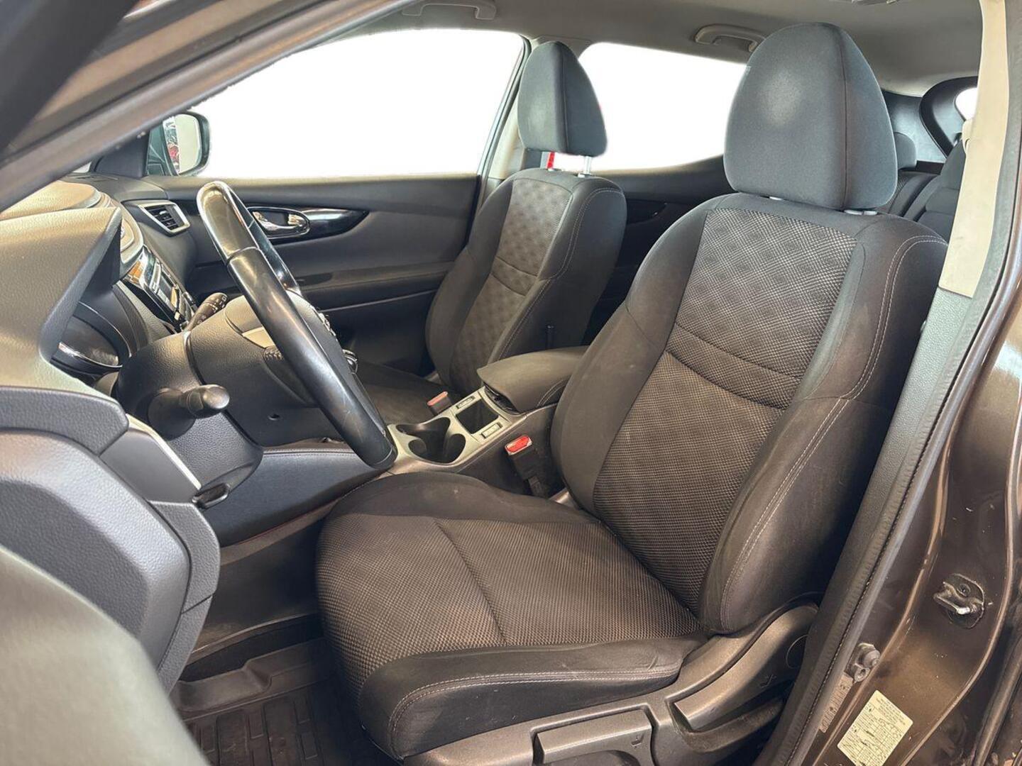 NISSAN Qashqai 2015