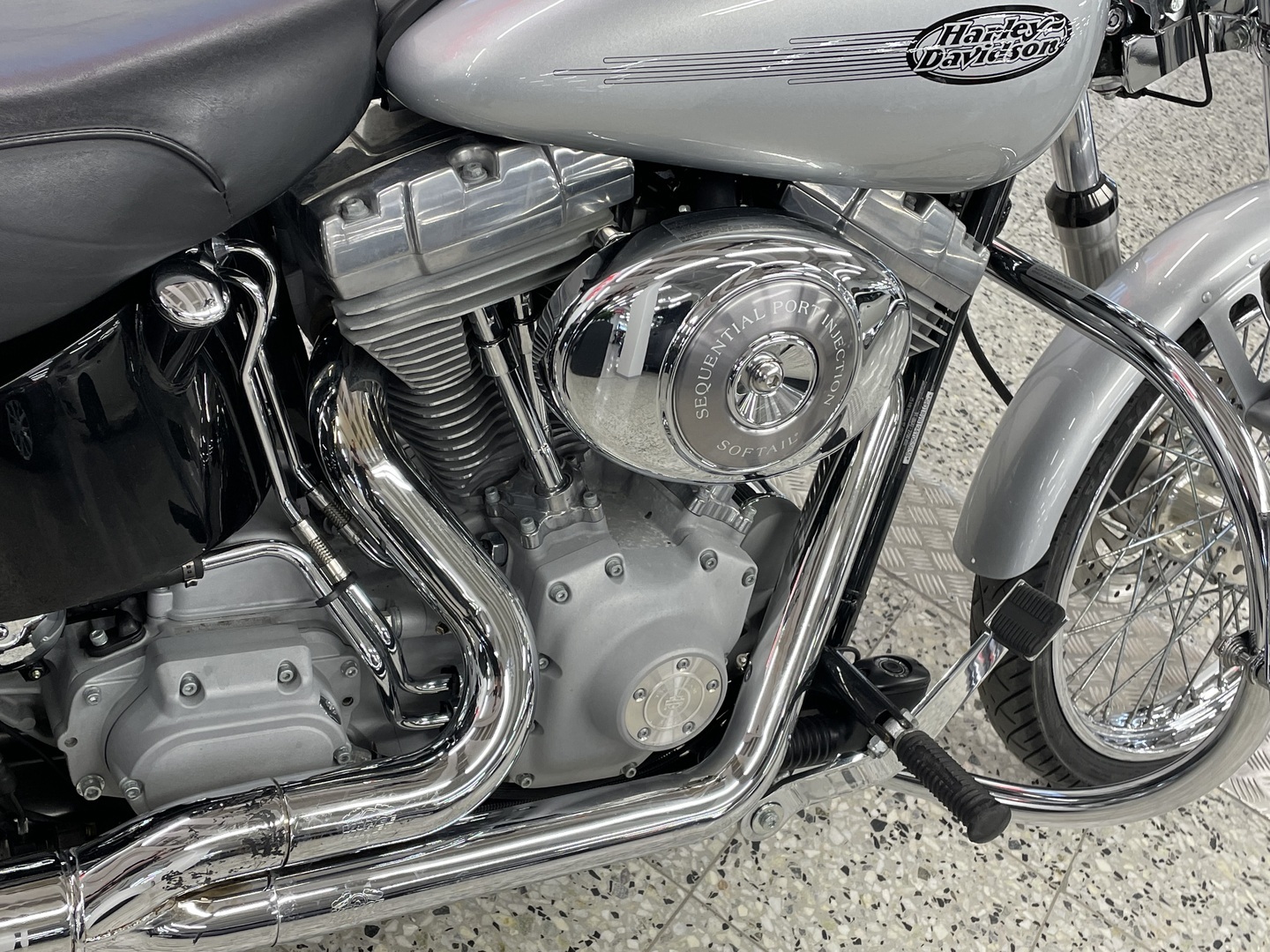 HARLEY-DAVIDSON SOFTAIL 2004