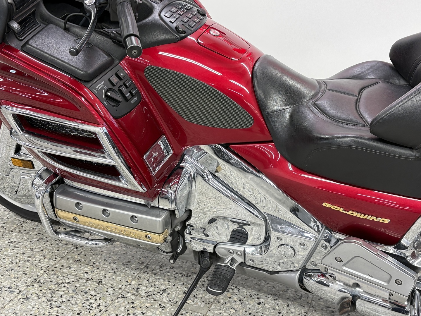 HONDA GL 2004