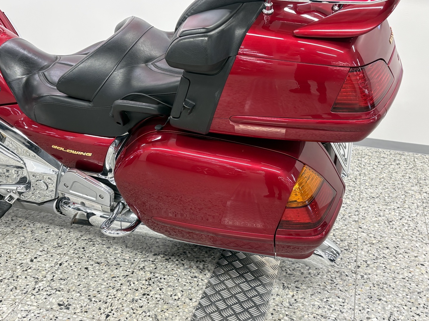 HONDA GL 2004