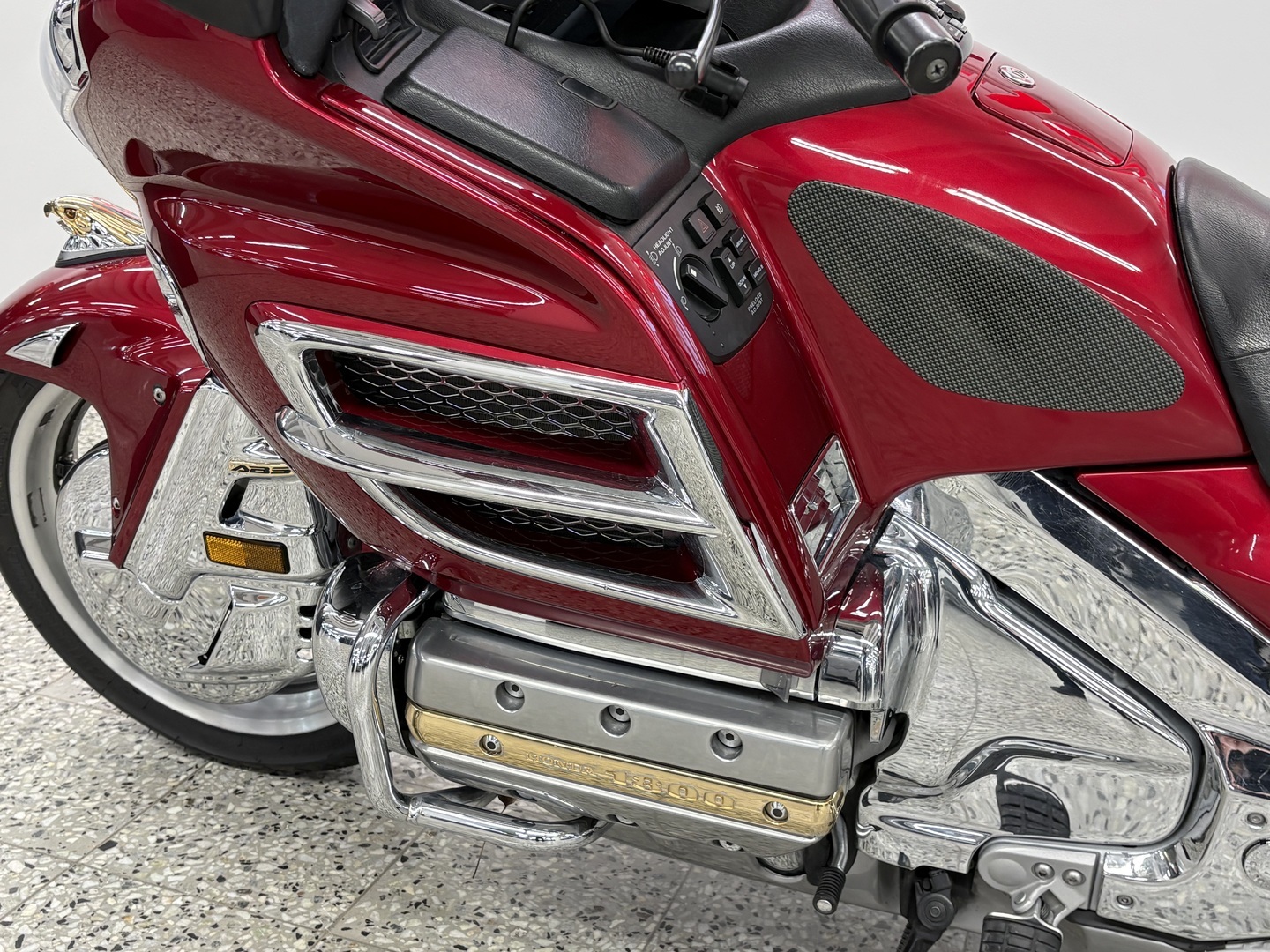 HONDA GL 2004