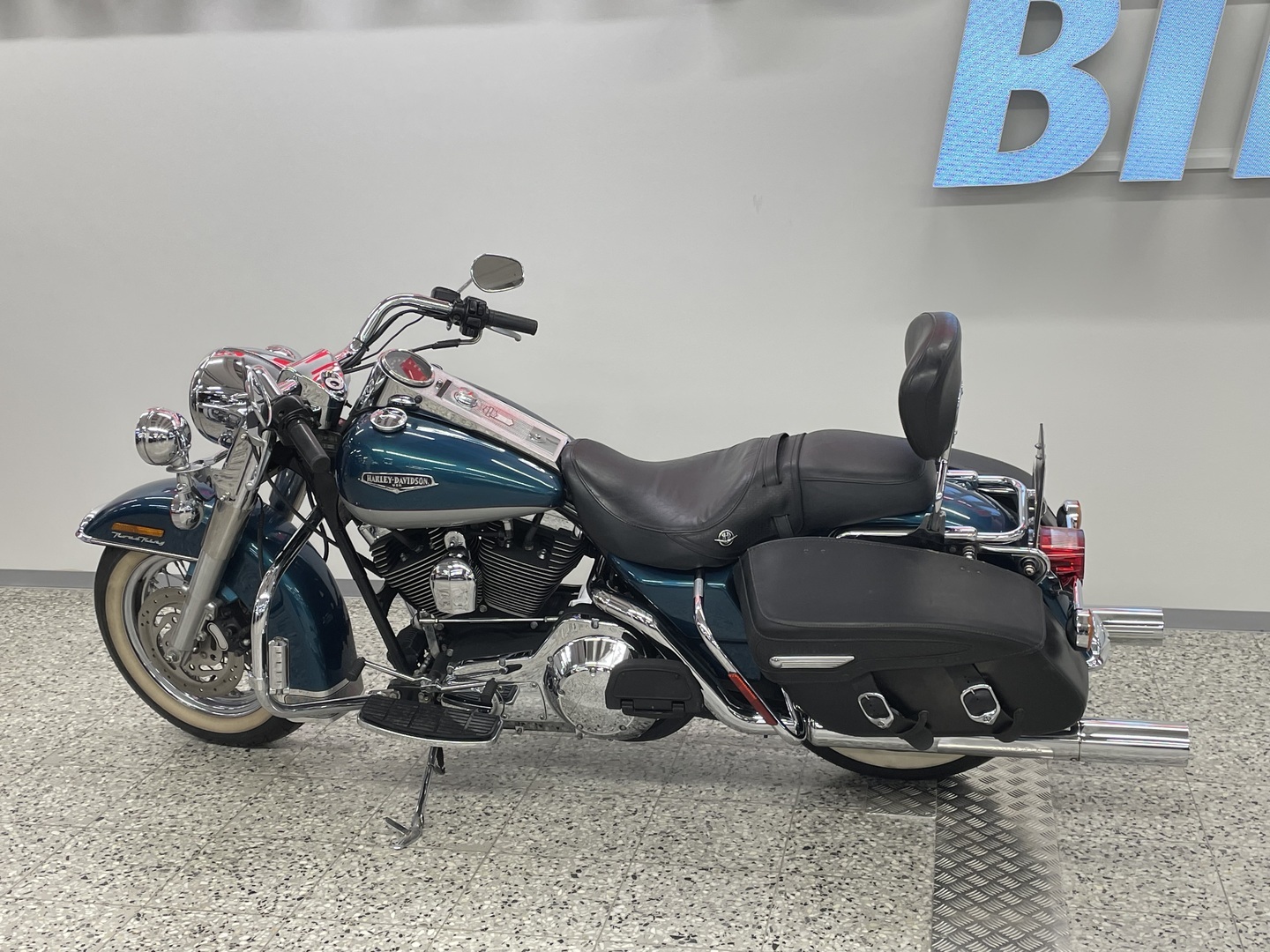 HARLEY-DAVIDSON TOURING 2004