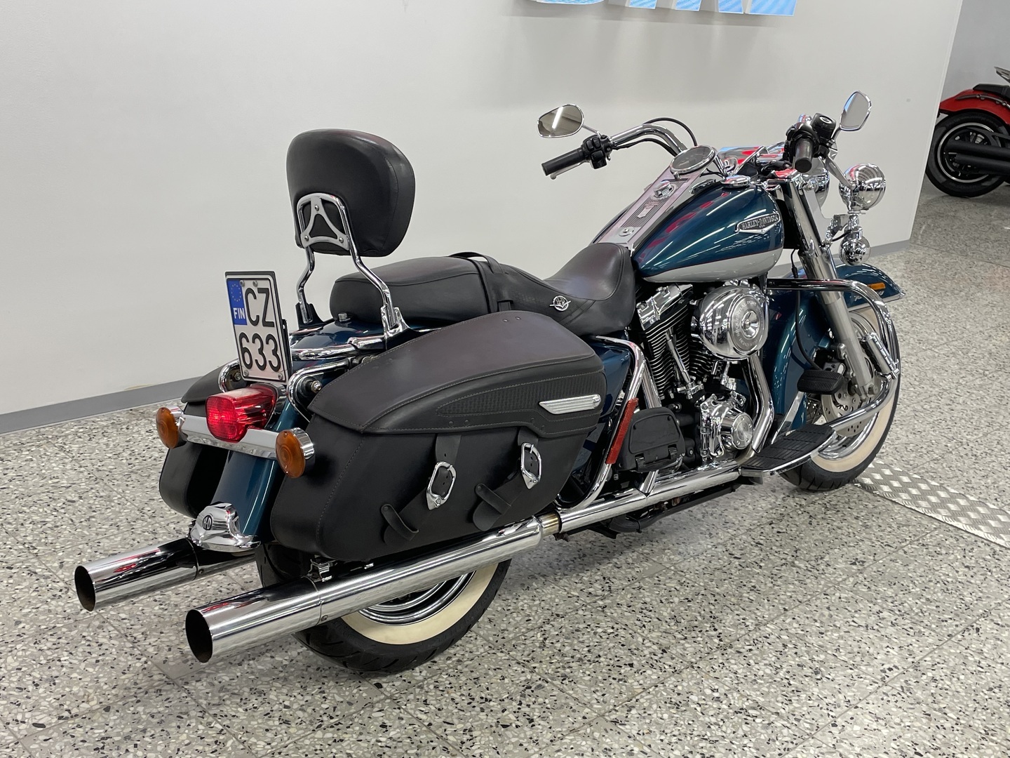 HARLEY-DAVIDSON TOURING 2004