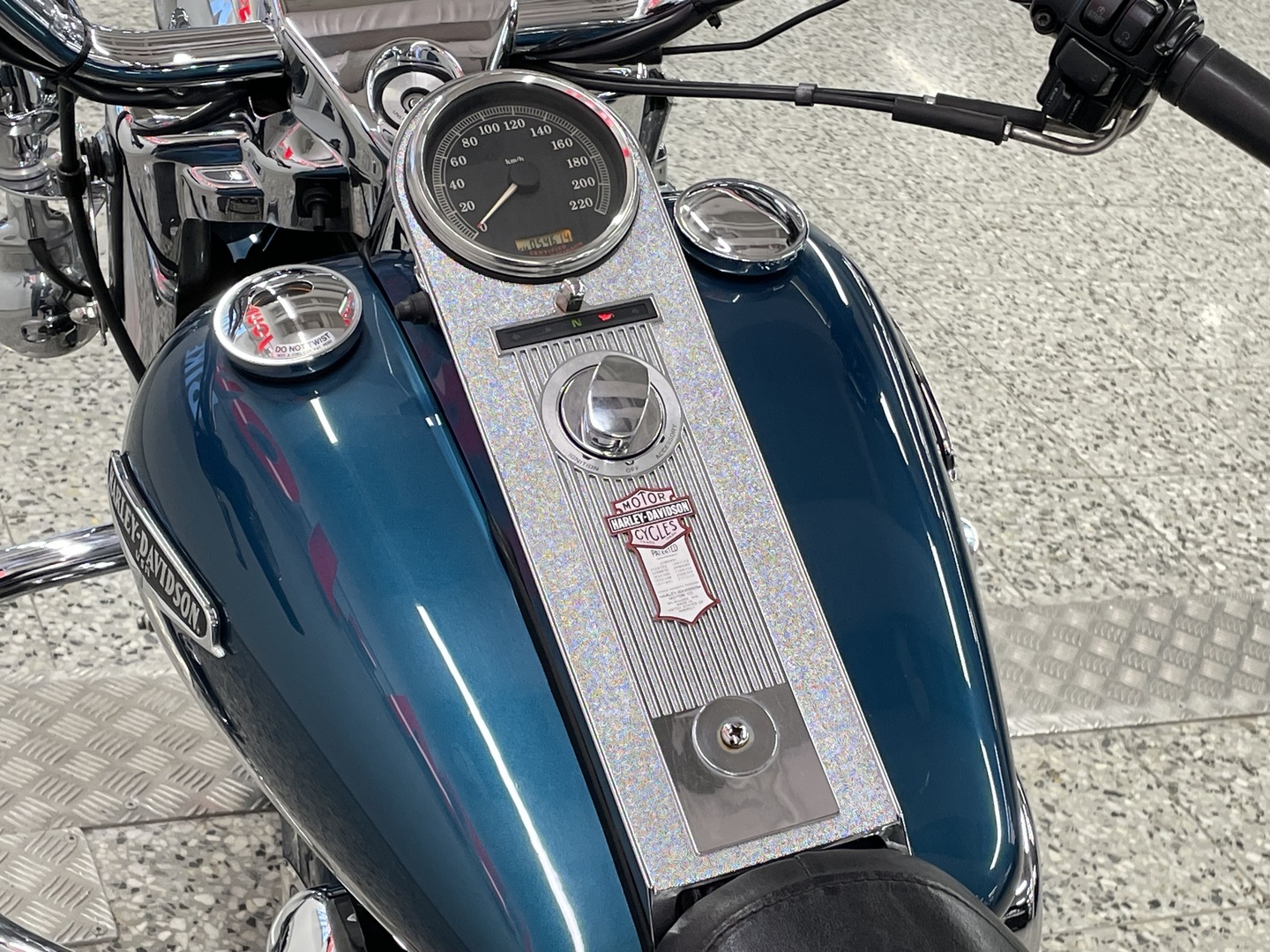 HARLEY-DAVIDSON TOURING 2004