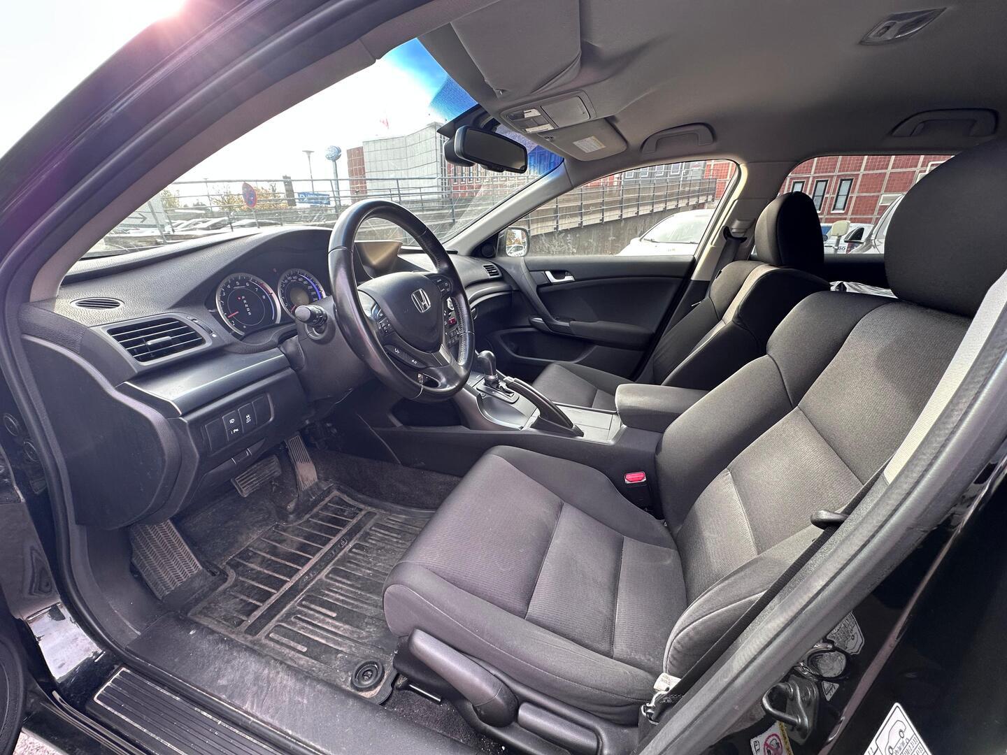 HONDA Accord 2013