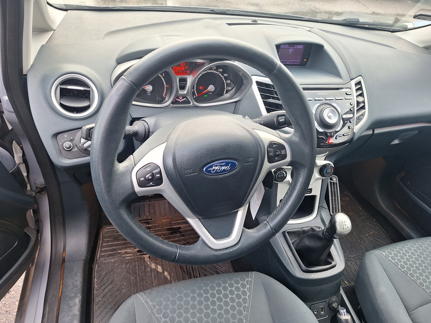 FORD Fiesta 2012