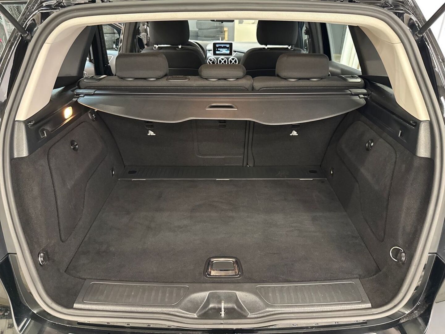 MERCEDES-BENZ B 2013