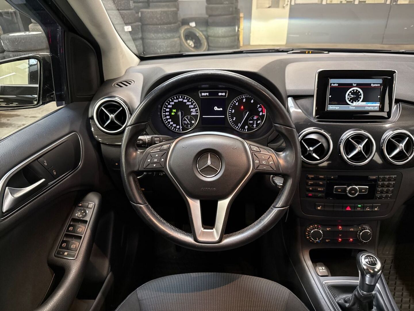 MERCEDES-BENZ B 2013