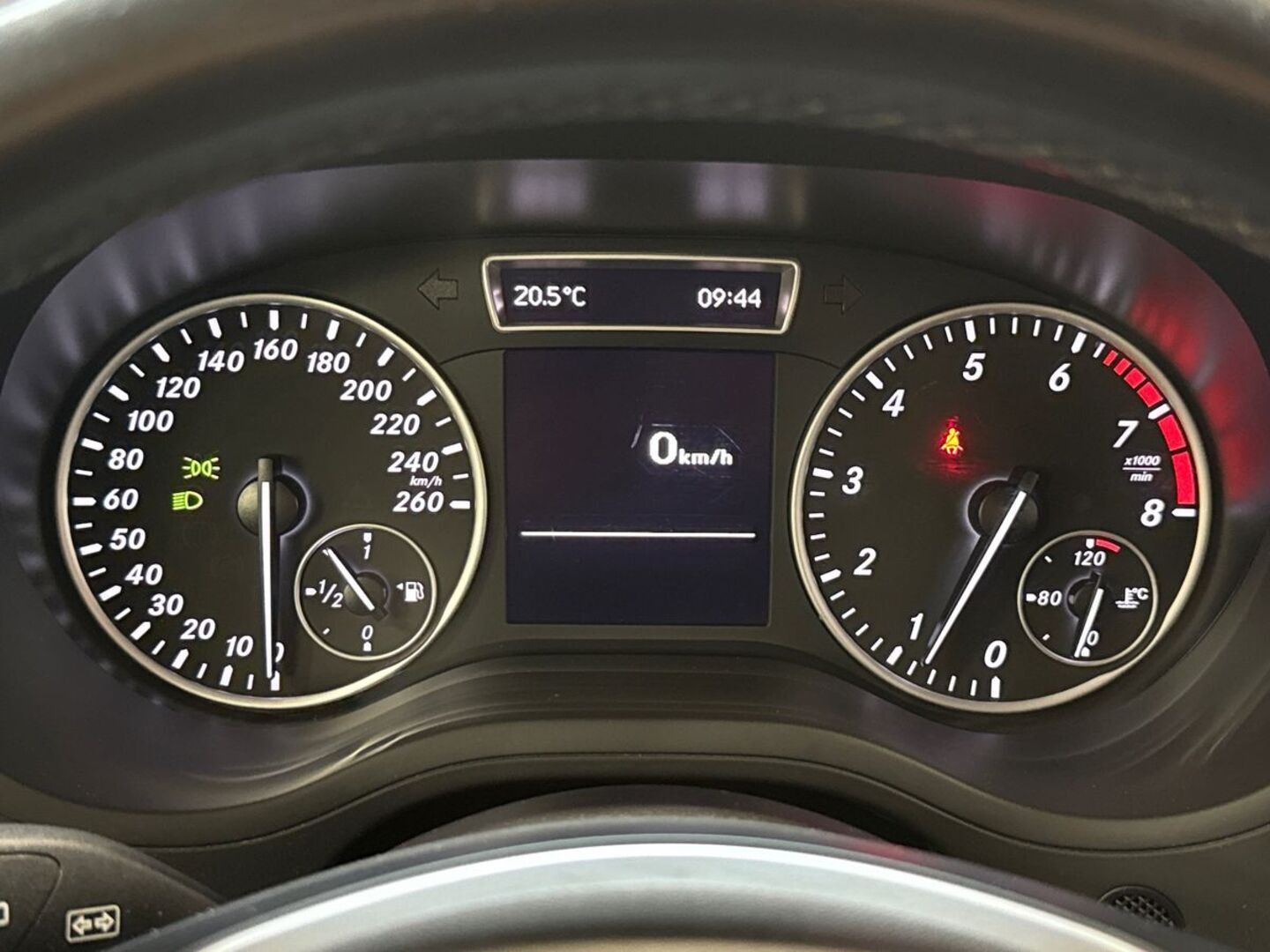 MERCEDES-BENZ B 2013