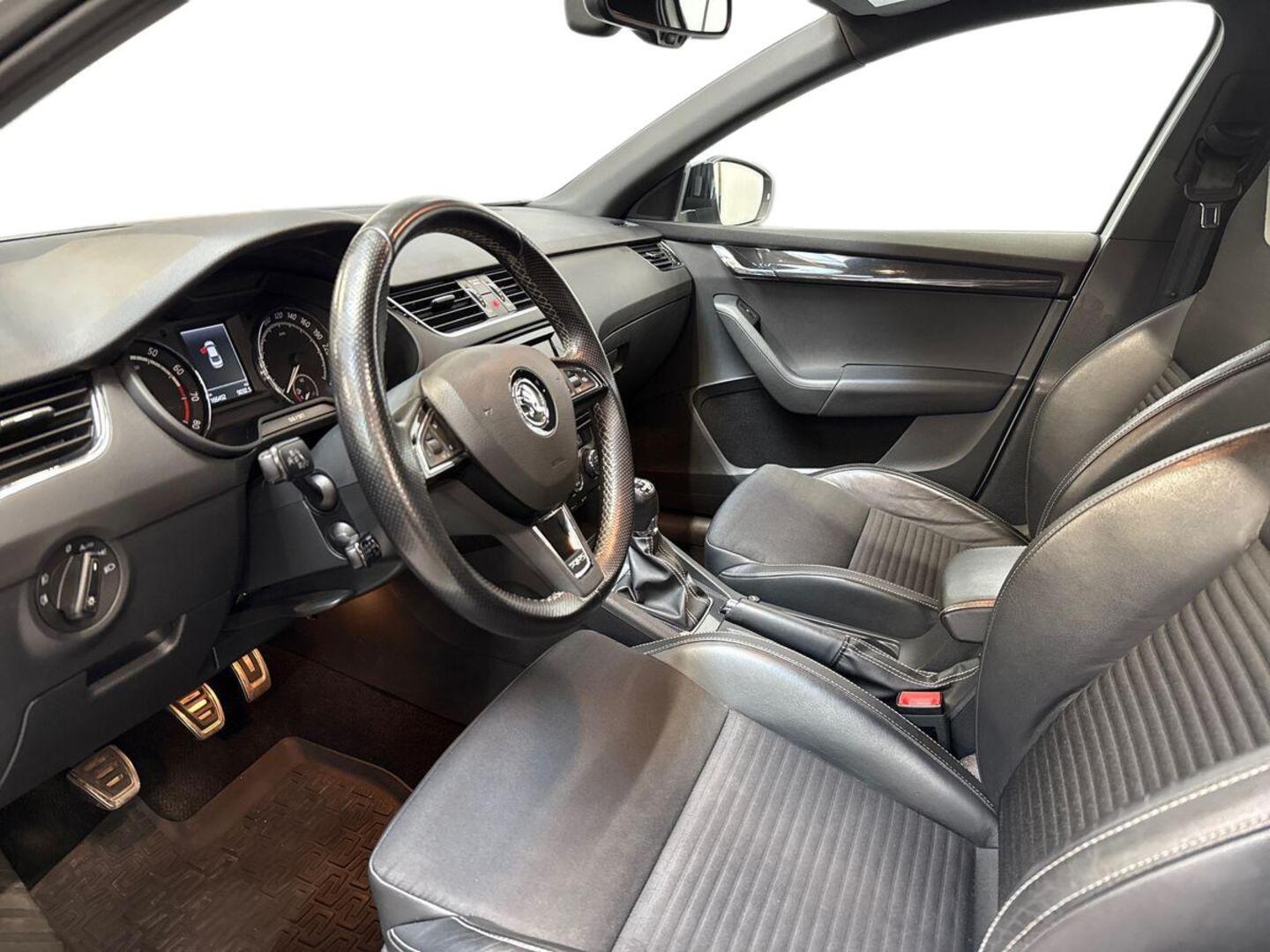 SKODA Octavia 2014