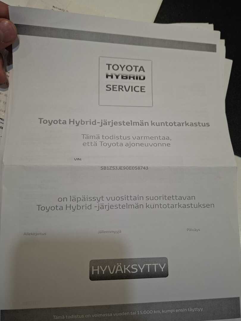TOYOTA Auris 2014
