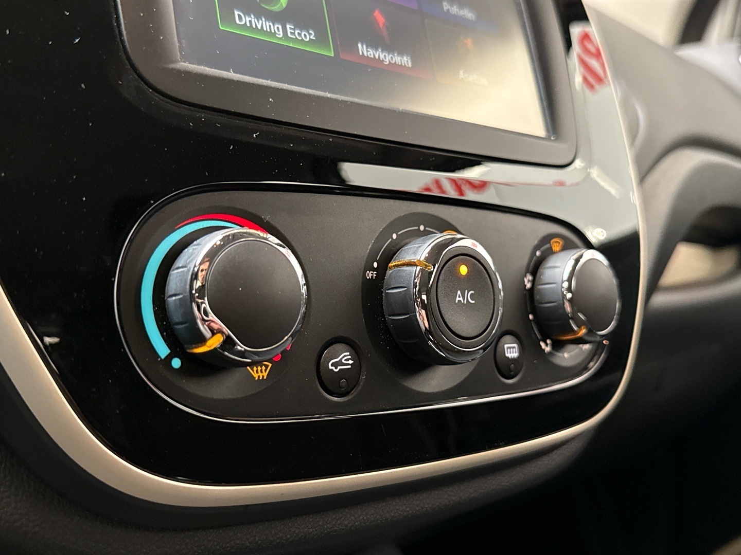 RENAULT Captur 2019