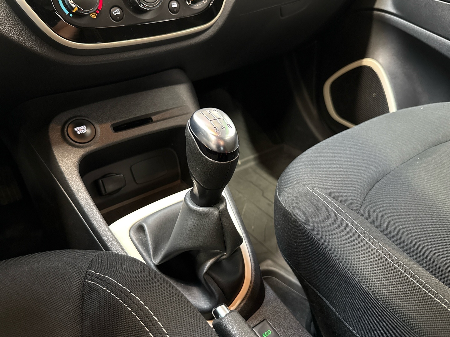 RENAULT Captur 2019