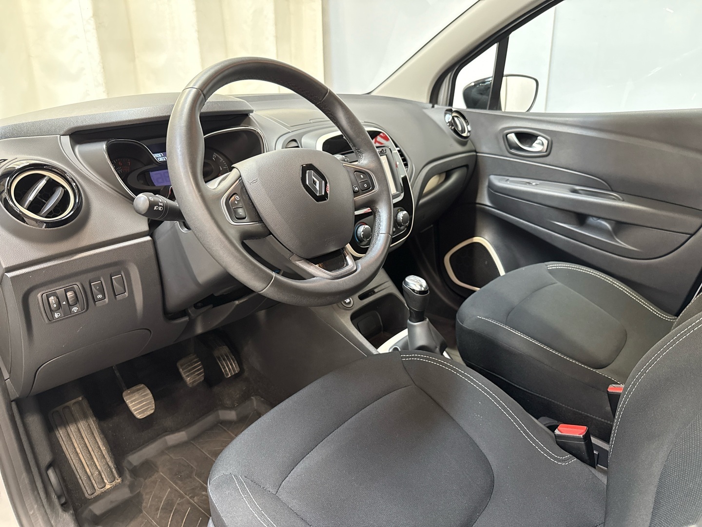 RENAULT Captur 2019